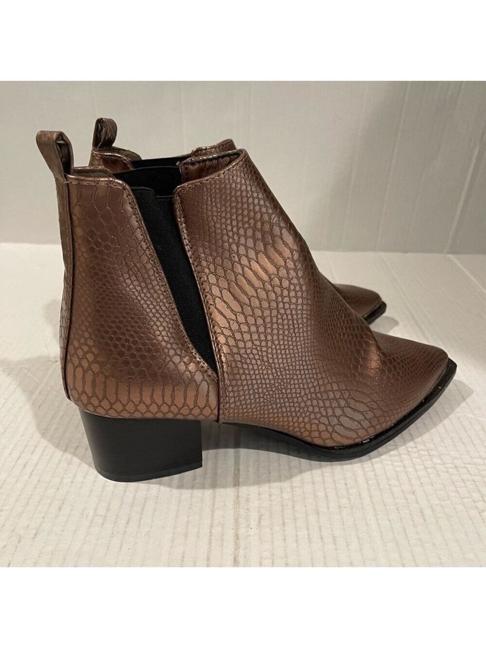 Women’s Seven7 Madison Python Pointed Brown Vegan Leather Booties Size 10 US! - Picture 4 of 10